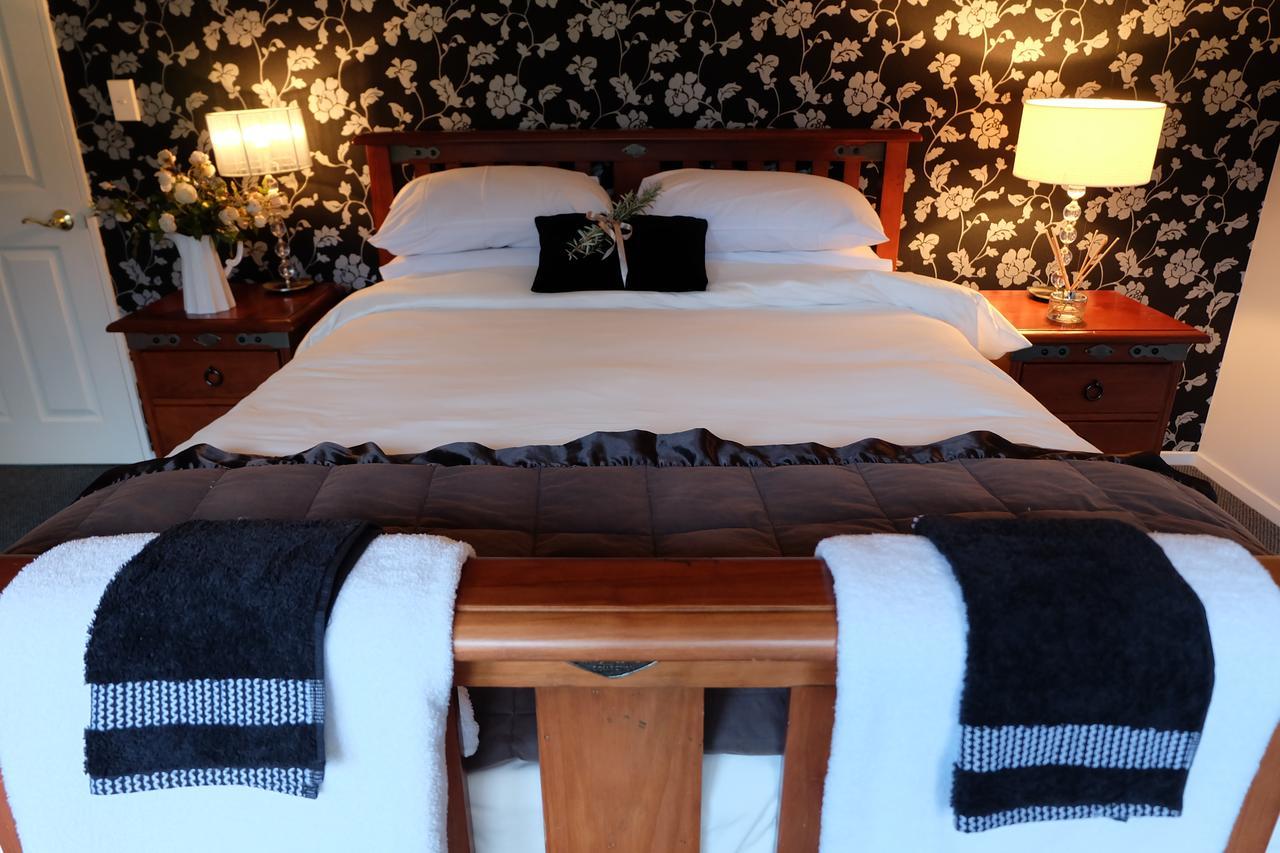 Mt Maude Country Lodge Lake Hawea Buitenkant foto